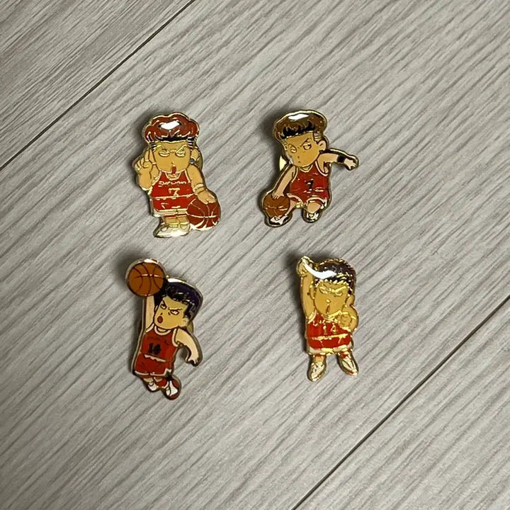[BUNJANG] Slam Dunk Shohoku High School Mitsui Hisashi &amp; Miyagi Ryo (Mitsui, Miyagi) Vintage Pin Badge Set / 슬램덩크 정대만 송태섭 고전 핀뱃지 희귀 핀즈