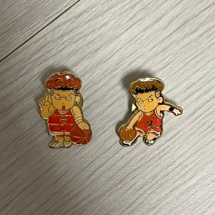 [BUNJANG] Slam Dunk Shohoku High School Mitsui Hisashi &amp; Miyagi Ryo (Mitsui, Miyagi) Vintage Pin Badge Set / 슬램덩크 정대만 송태섭 고전 핀뱃지 희귀 핀즈