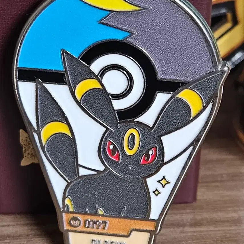 [BUNJANG] Pokemon Black Key Lotte World Badge / 포켓몬 블랙키 롯데월드 뱃지