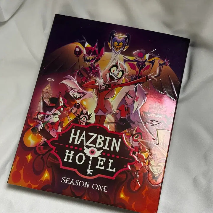 [BUNJANG] The Hazbin Hotel Season 1 Blu-ray (Includes PR-20 Card) / 해즈빈 호텔 시즌1 블루레이 양도 (PR-20 카드 포함)