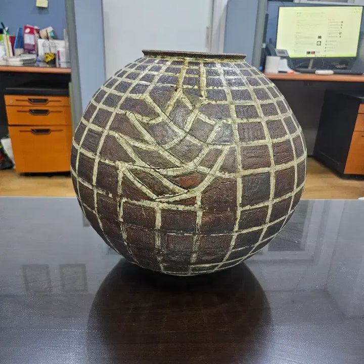 [BUNJANG] Vintage Large Ceramic Vase Scgraffito Technique 1970s-1990s / 빈티지 화병 도자기