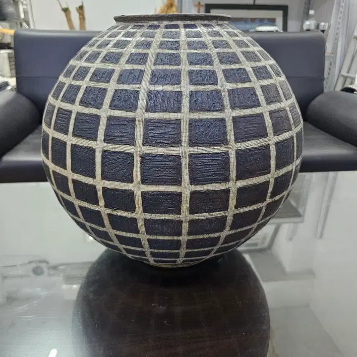 [BUNJANG] Vintage Large Ceramic Vase Scgraffito Technique 1970s-1990s / 빈티지 화병 도자기