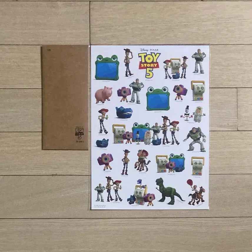 [BUNJANG] Toy Story 5 Special Screening Monami Brown Marker &amp; Woody Character / Dolby Poster / [토이스토리5] 스페셜 상영회 모나미 갈색 마커&amp;우디 캐릭터/돌비 포스터