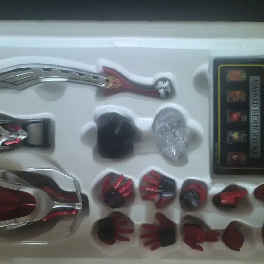 [BUNJANG] SHF Shinkocchou Seihou Ryuki Dragon Knight &amp; Dragvisor Action Figure (Opened) / shf 진골 류우키 + 드래그 실드 파츠 개봉