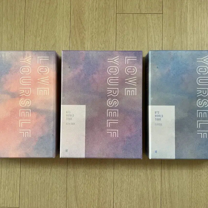 [BUNJANG] BTS LOVE YOURSELF Tour DVD 3 Photocards Bundle Set / 방탄소년단 BTS LOVE YOURSELF 디비디 3종 포카 포함 풀셋