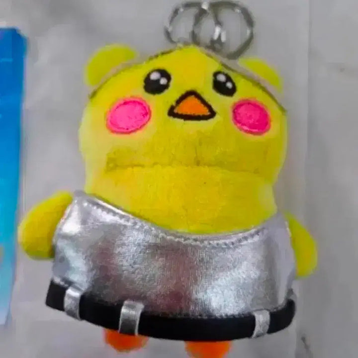 [BUNJANG] Le Sserafim Hong Pippi Keyring Doll / 새상품) 르세라핌 홍삐삐 키링 인형 판매합니다