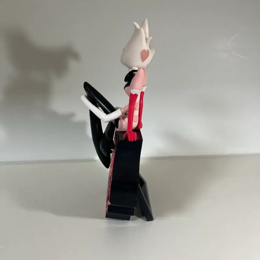 [BUNJANG] Has Been Hotel Angel Dust Desk Top Figure / 급전세일)해즈빈 호텔 피규어 데스크 탑 엔젤 더스트