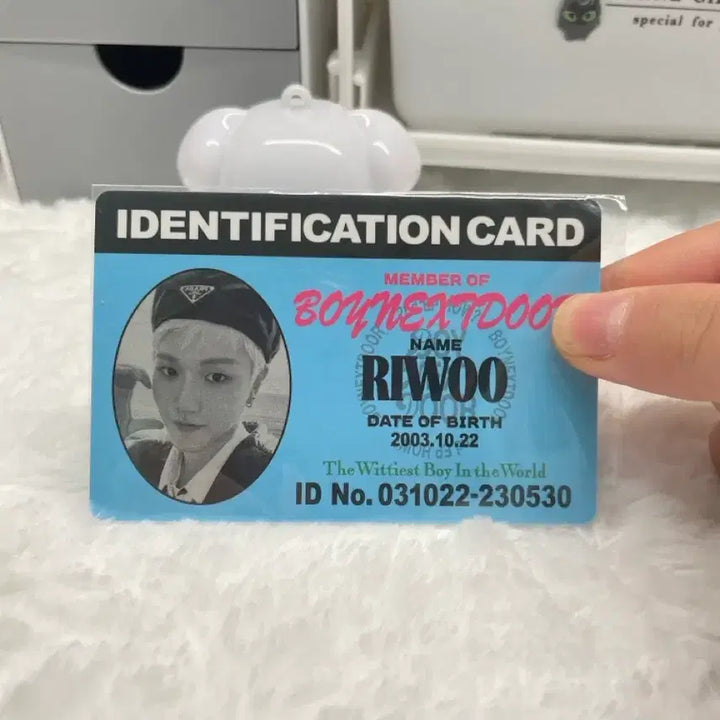 [BUNJANG] BOYNEXTDOOR Riwoo Photocard / 보넥도 리우 포카 (처분)