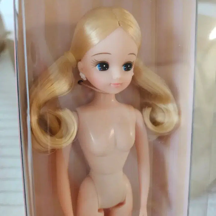 [BUNJANG] Castle Rica Doll (Pigtail Style) / 노란 금발 캐슬리카 (고베리카처럼 양갈래)