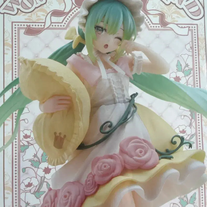 [BUNJANG] Sleeping Forest Miku Doll / 잠자는숲속 미쿠