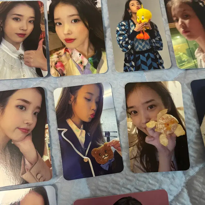 [BUNJANG] IU Lilac Photocard Set with Tin Case / 아이유 라일락 포토카드 세트 틴케이스포함