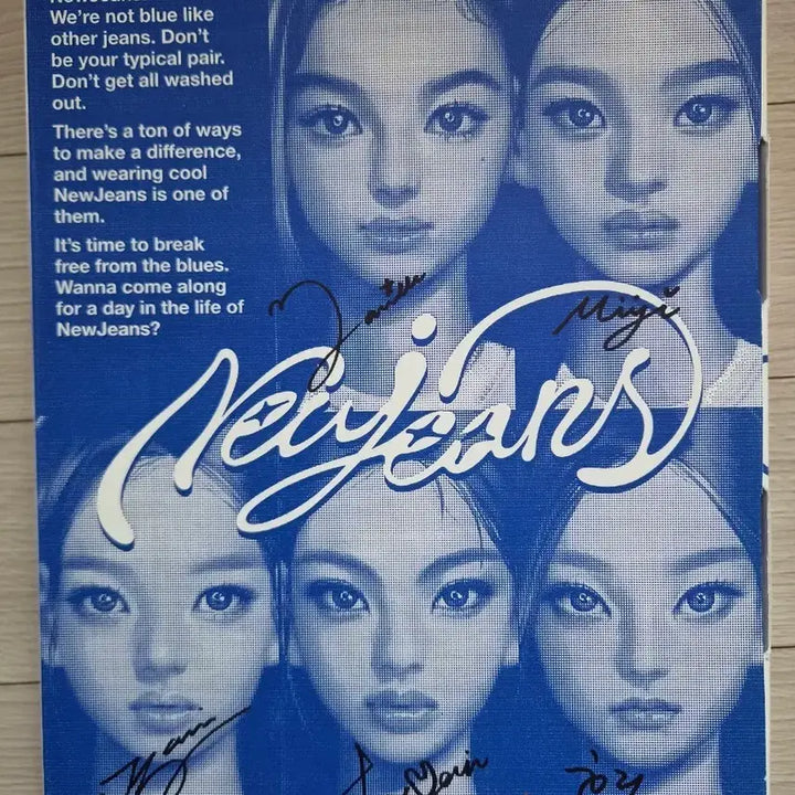 [BUNJANG] NewJeans Blue Book Signed Album Group Photocard / 뉴진스 블루북 친필 싸인 단체 앨범 포카O