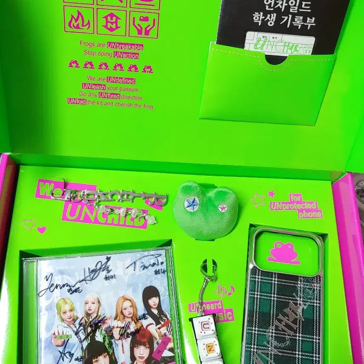 [BUNJANG] UNCHILD Autographed Album Bundle Set / UNCHILD 언차일드 친필 싸인 앨범 풀박스 비매 언차일드