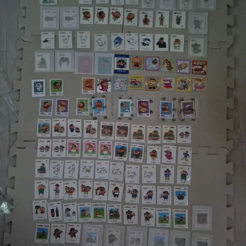 [BUNJANG] Crayon Shin-chan Sticker Set (133 pcs) / 짱구 스티커,띠부씰 133장