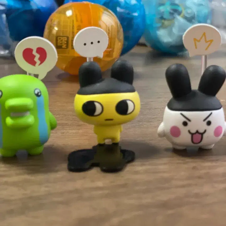 [BUNJANG] Tamagotchi Emoji Mametchi Gacha / 다마고치 에모지 이모지 가챠 마메치 허무