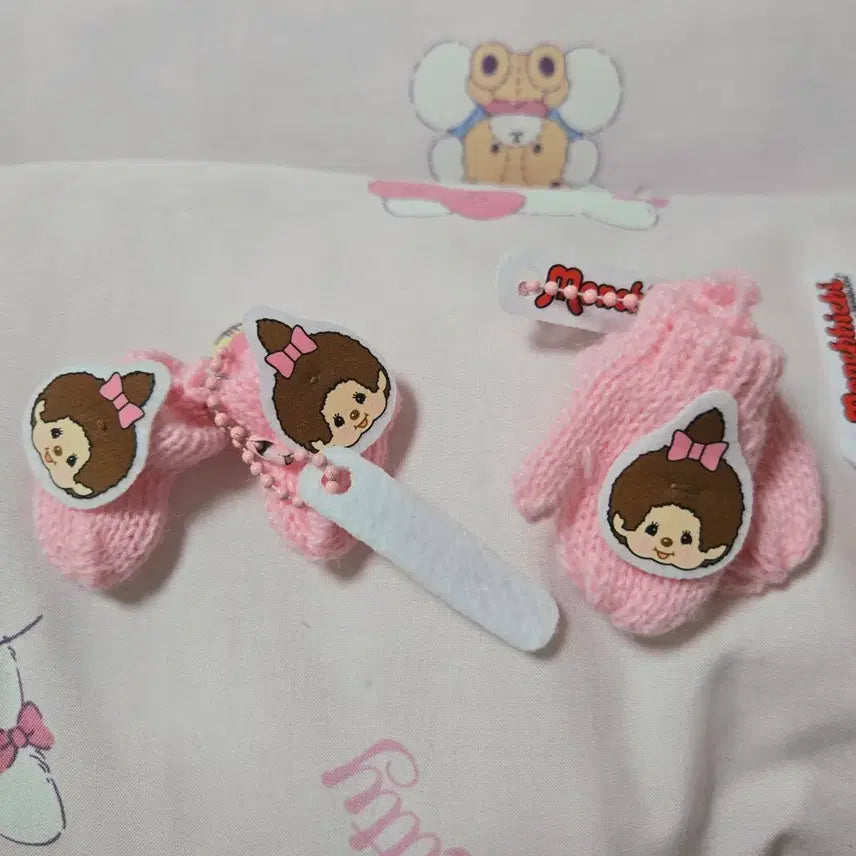 [BUNJANG] Monchhichi Socks &amp; Gloves Gacha Pink Bundle Set / 일괄) 몬치치 양말 장갑 가챠 핑크