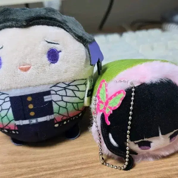 [BUNJANG] Demon Slayer Shinobu Fuwacoro Ring &amp; Kanao Sakura Mochi Set / 귀멸의 칼날 시노부 후와코로링&amp; 카나오 사쿠라모찌 세트로 팝니다.