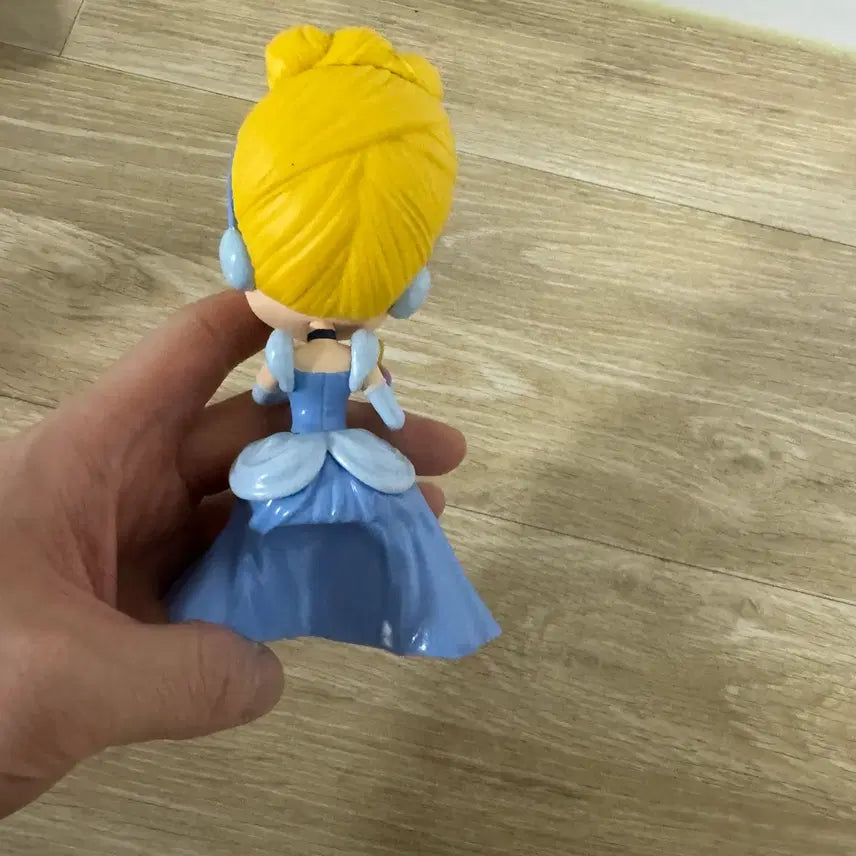 [BUNJANG] Disney Cinderella Q Posket Perfume Magic Light Ver. Figure / 박스X 큐포스켓 펄퓨매직 신데렐라 라이트 Ver.