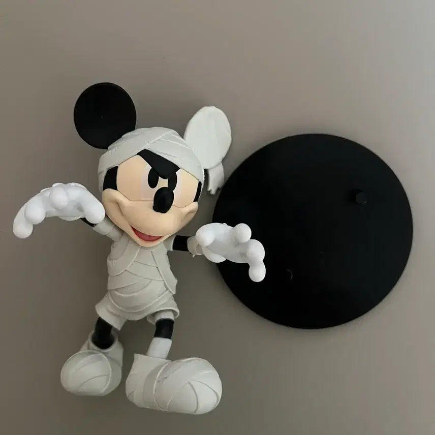[BUNJANG] Disney Mickey Mouse 2017 Figure (Missing Tail Part) / 미키마우스 2017 피규어(꼬리 부품x)