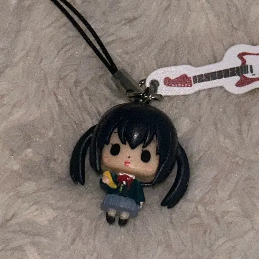 [BUNJANG] K-On! Azusa Nakano Classic Figure Keychain Strap / 케이온 아즈사 아즈냥 고전 피규어 키링 스트랩 미오 미소녀 키링
