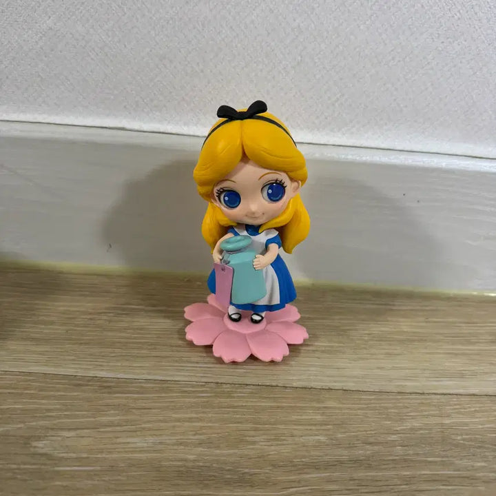 [BUNJANG] Disney Alice in Wonderland Q posket Sweety Sweety Alice Figure / 박스X 이상한 나라의 앨리스 큐포스켓 스위티니 앨리스
