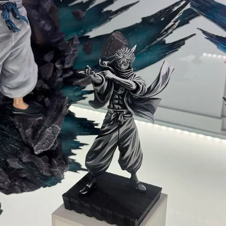 [BUNJANG] Jujutsu Kaisen Gojo Satoru Repainted Figure (Black &amp; White) / 당주고죠 점프 고죠 리페인팅 흑백제품 판매합니다