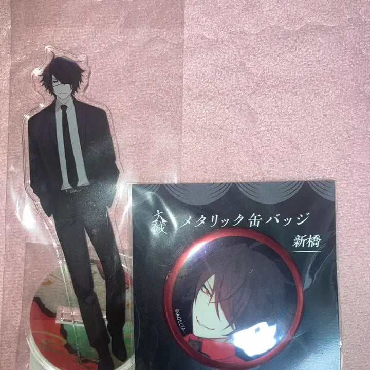 [BUNJANG] Shinbashi Acrylic Stand &amp; Can Badge Bundle / 신바시 아크릴 스탠드 캔뱃지