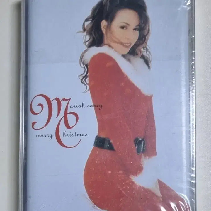 [BUNJANG] Mariah Carey Merry Christmas Sealed Cassette Tape / 머라이어 캐리 Merry Christmas (미개봉 카세트테이프)