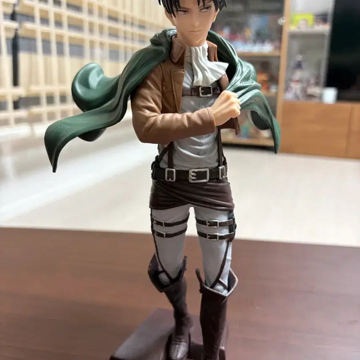 [BUNJANG] Attack on Titan Mikasa Ackerman Last One Figure &amp; Levi Ackerman Grandista Figure Bundle Set / 진격의 거인 자유로의 진격 미카사 라스트원, 그란디스타 리바이 일괄 판매