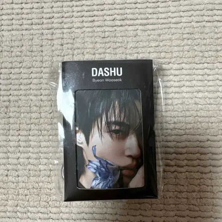 [BUNJANG] Byun Woo-seok Dasu Photocard + Keycap Set (Sealed) / 변우석 새상품 다슈 포토카드+키캡