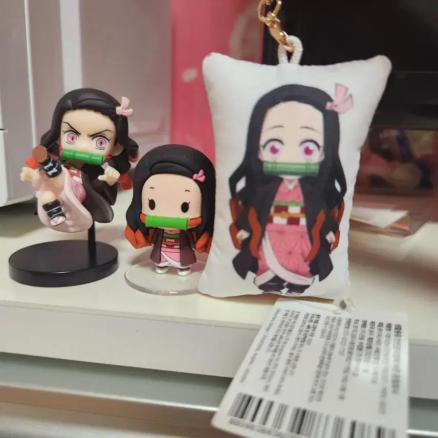 [BUNJANG] Demon Slayer Nezuko Gacha Set / 귀멸의 칼날 네즈코 가챠