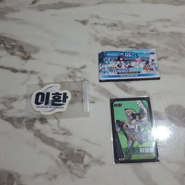 [BUNJANG] Lee Hwan GS25 Collaboration Shin-ku Acrylic Stand + Sticker + Game Coupon Code + Hatoor Photocard / 이환 gs25 콜라보 신쿠 아크릴+스티커+편의점타이쿤 쿠폰코드+하토르포카
