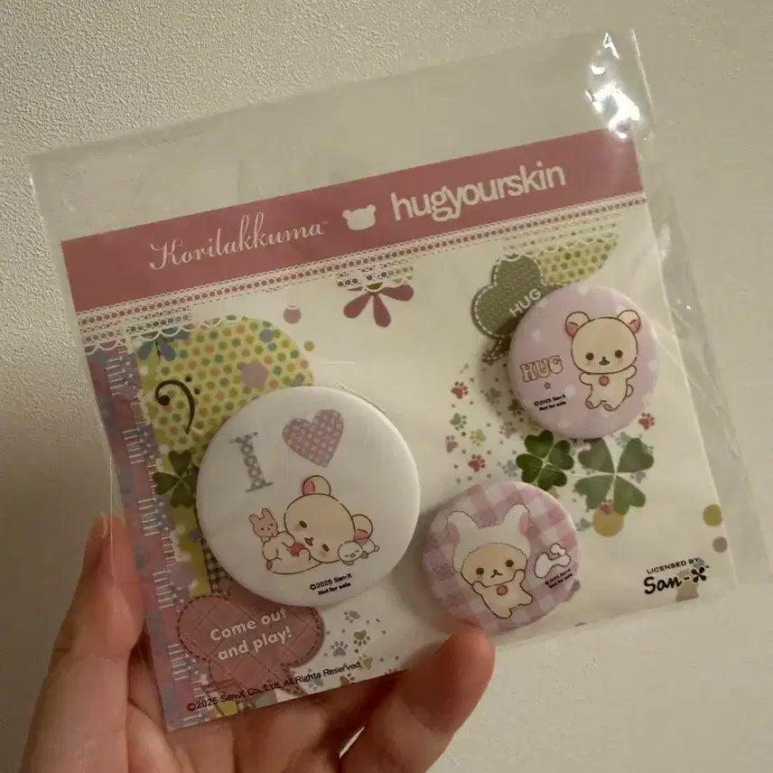 [BUNJANG] Hug Your Skin Rilakkuma Badge Set (3 Pieces) / [새상품] 허그유어스킨 코리락쿠마 뱃지 3개 세트