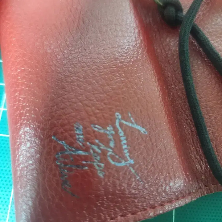 [BUNJANG] Dracula Musical MD Leather Pencil Case / 뮤지컬 드라큘라 MD 가죽필통