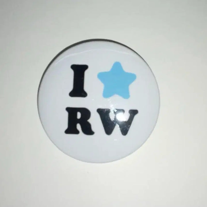 [BUNJANG] BOYNEXTDOOR RIWOO I LOVE RIWOO Badge / 보넥도 리우 뱃지 아이러브리우