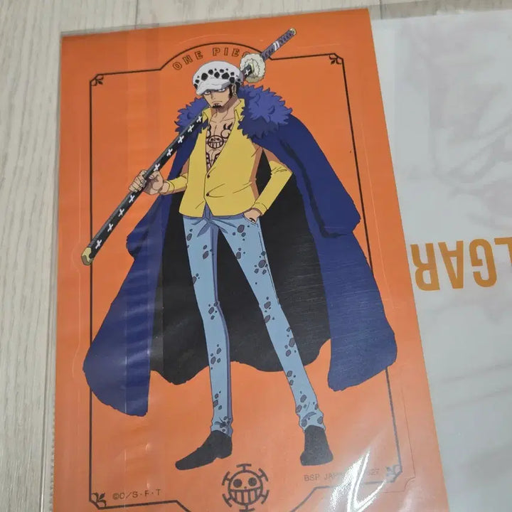 [BUNJANG] One Piece Trafalgar Law G-Prize Clear File &amp; Sticker (Sealed) / (미개봉)원피스 캐릭터 트라팔가 로우 G상 클리어파일 &amp; 스티커