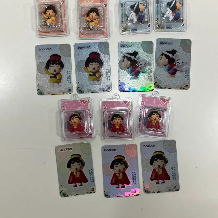 [BUNJANG] Crayon Shin-chan Roly-Poly Figure Keychain (Unsealed) / [개봉] 짱구 키링 버전 쌀알 피규어