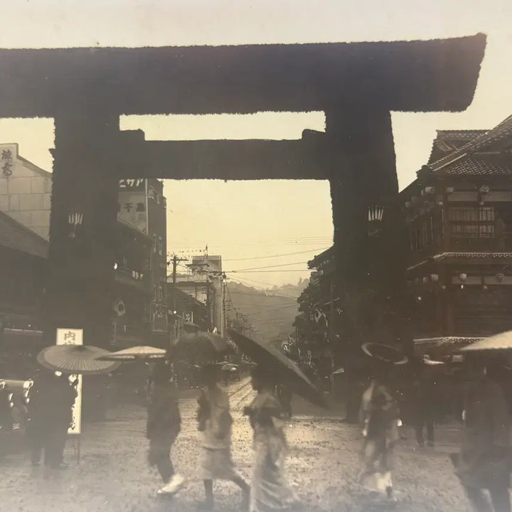 [BUNJANG] 1920s-1930s Japanese Ujiyamada Station Entrance Scenery Large Print Photograph / 1920년 - 일본 이세 신궁의 관문 우지야마다역 앞 풍경 사진