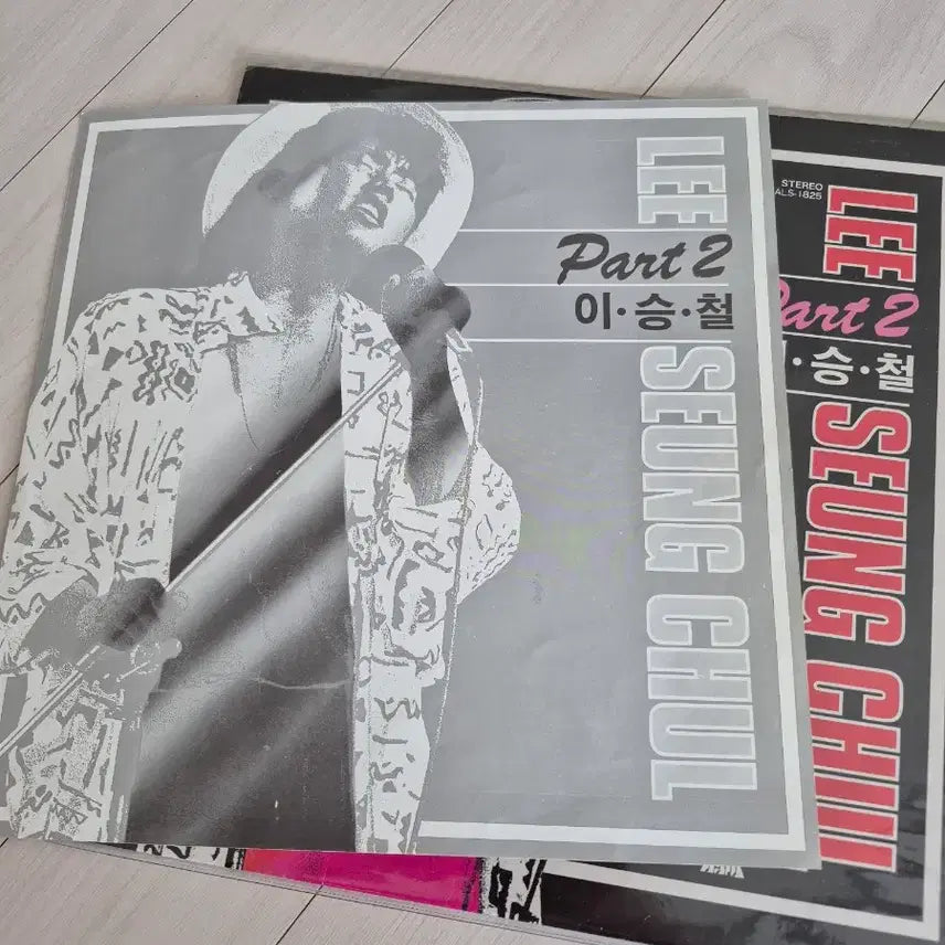 [BUNJANG] Lee Seung Chul Part 2 Great Hits Autographed LP / 친필사인 이승철 Part 2 Great Hits LP