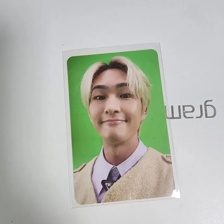 [BUNJANG] SHINee Onew SMCU 2022 Photocard / 샤이니 온유 SMCU2022 포카
