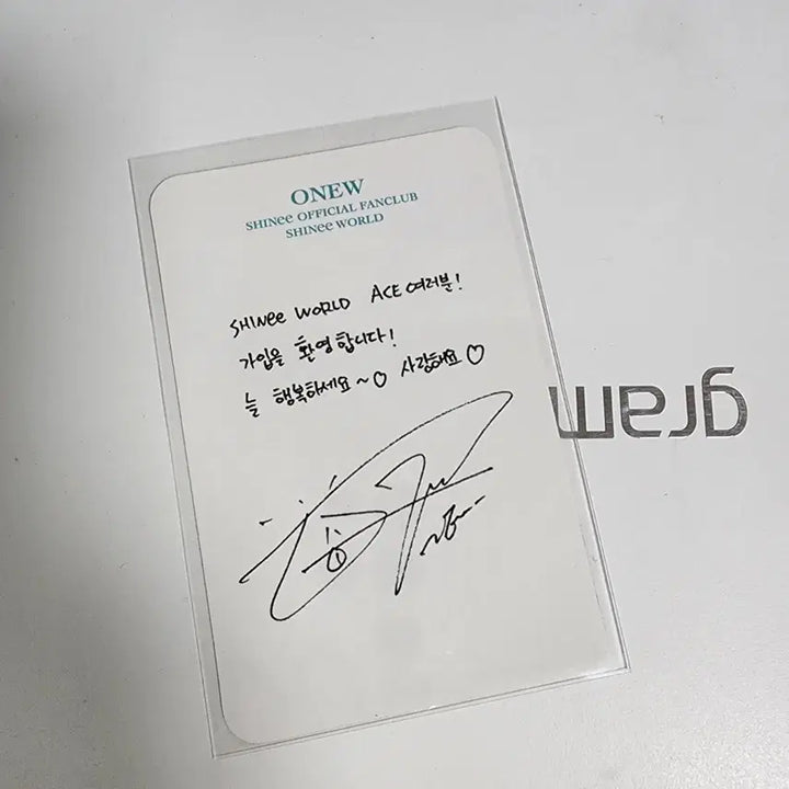 [BUNJANG] SHINee Onew SHINee World Ace Fanclub Photocard / 샤이니월드 팬클럽 온유 포카