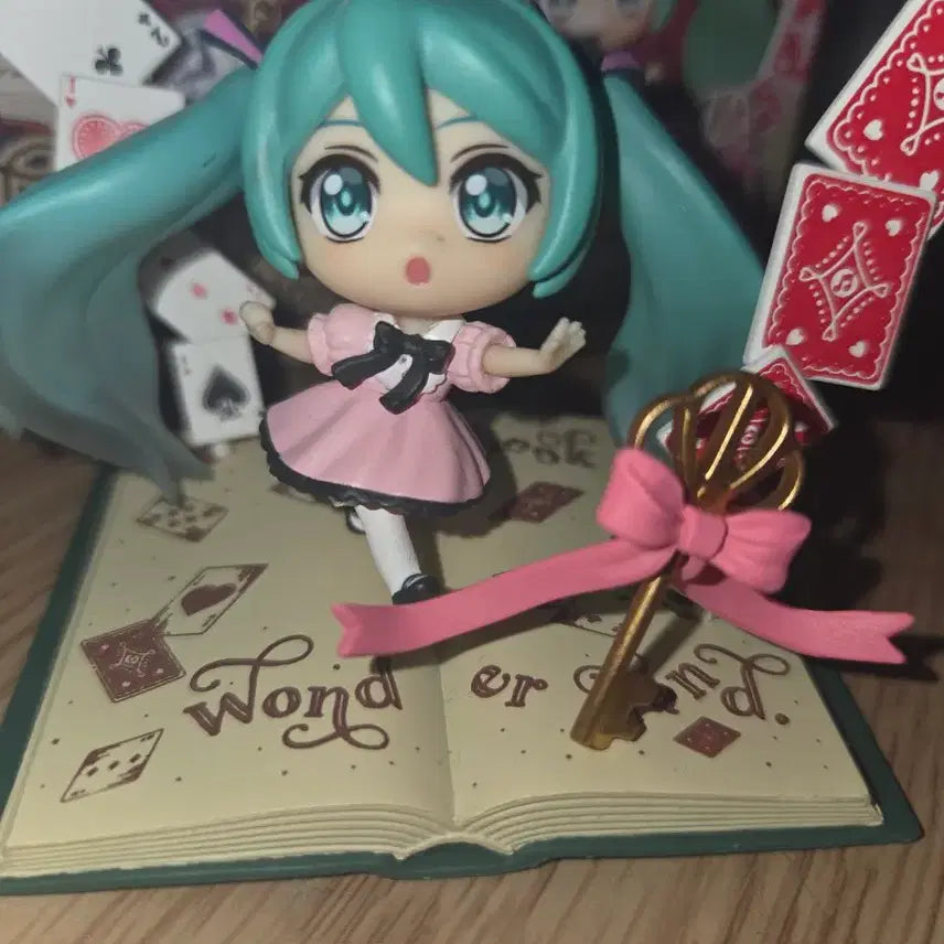 [BUNJANG] Secret Wonderland Hatsune Miku Figure / 시크릿 원더랜드 하츠네 미쿠 피규어 팔아요