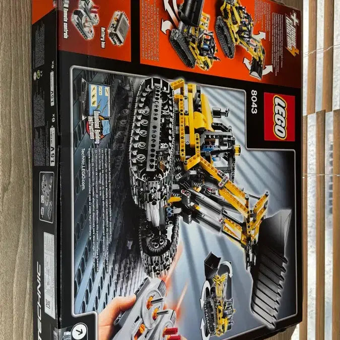 [BUNJANG] LEGO Technic 8043 Motorized Excavator / 레고 테크닉 8043 모터 달린 굴착기 새상품 무선조종가능