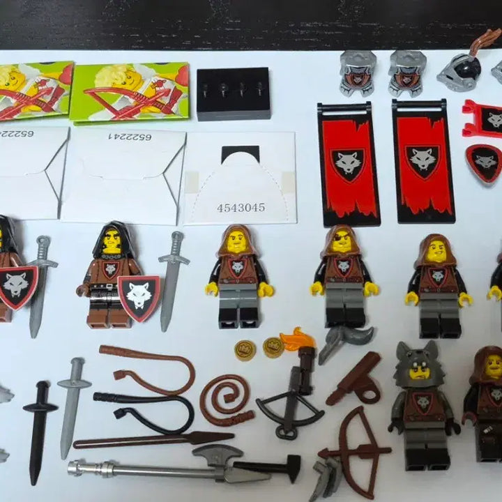 [BUNJANG] LEGO Pirates Minifigure Bundle Set / 레고 마적단 피규어 일괄