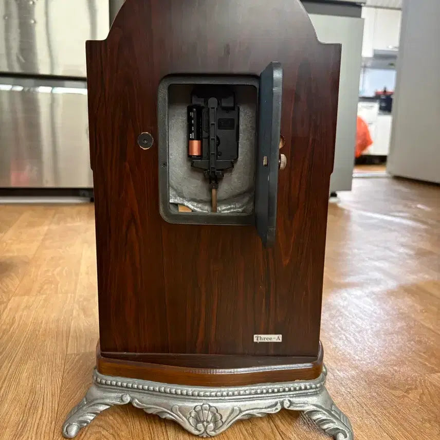 [BUNJANG] Italian Vintage Pewter Castle Table Clock / 이태리산 빈티지 탁상시계