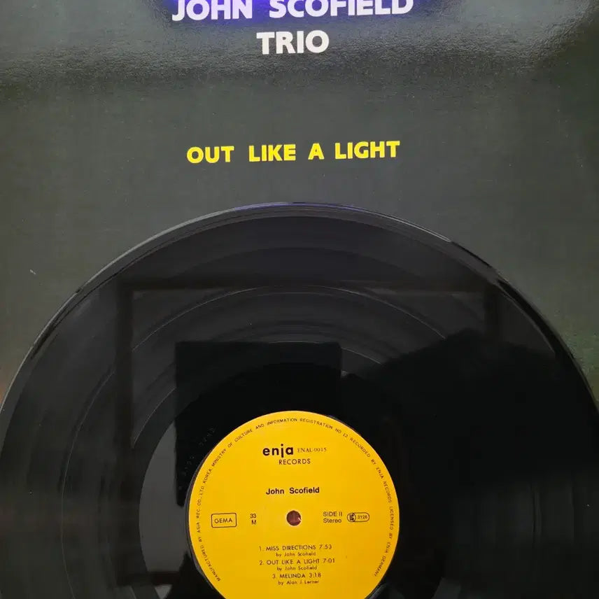 [BUNJANG] John Scofield Trio "Out Like A Light" Vinyl LP / 존 스코필드 트리오 LP - "OUT LIKE A LIGHT"