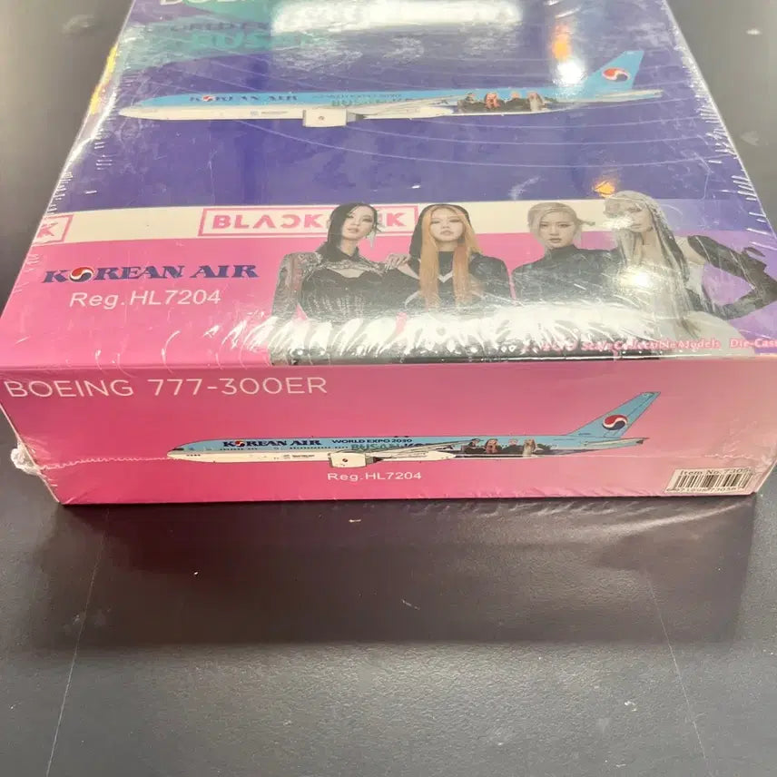 [BUNJANG] NG Models Boeing 777-300ER BLACKPINK Edition Model / NG Models 보잉 777-300ER 블랙핑크 에디숀 팔아여