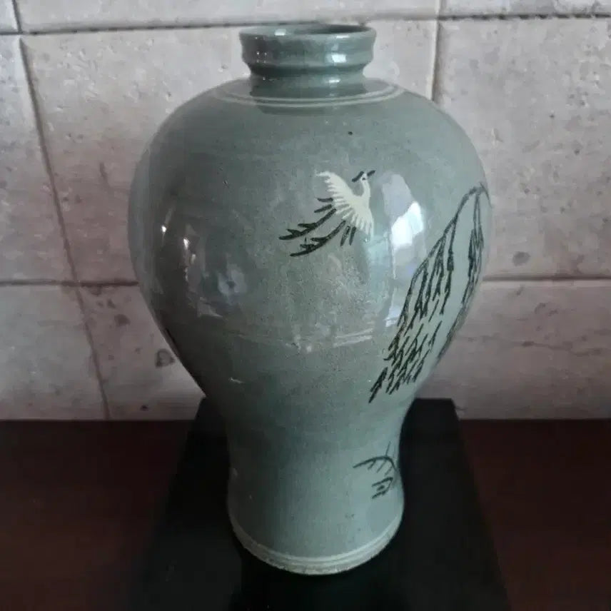 [BUNJANG] North Korean Celadon Ink Wash Painting Willow Pattern Vase / 북한 도자기수묵화 버드나무 무늬 도자기