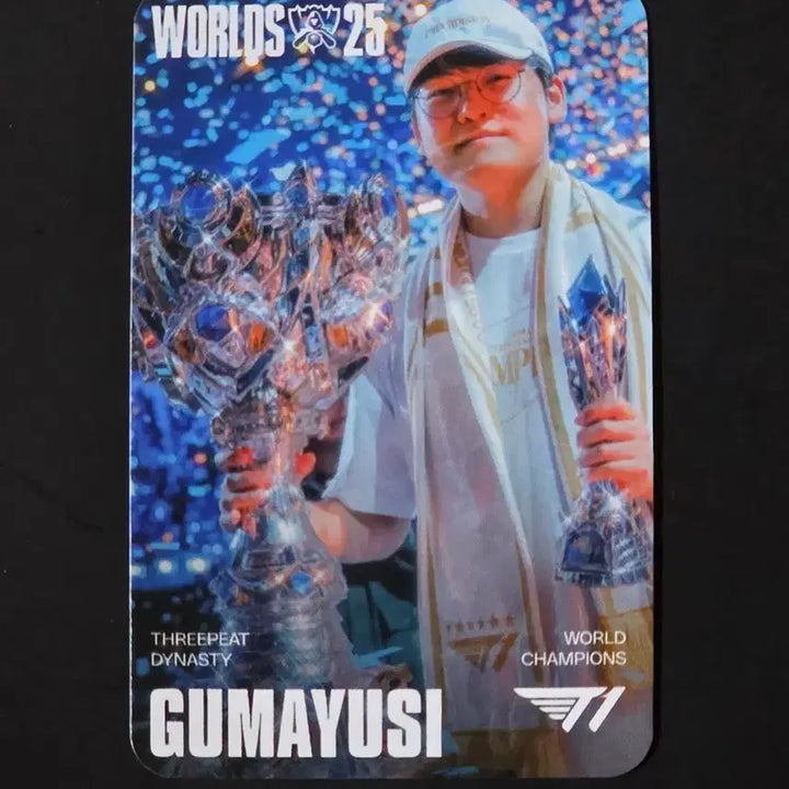 [BUNJANG] T1 Gumayusi Worlds Champion Yuumi Skin Photocard / 구마유시 월즈 우승 유나라 스킨 포토카드