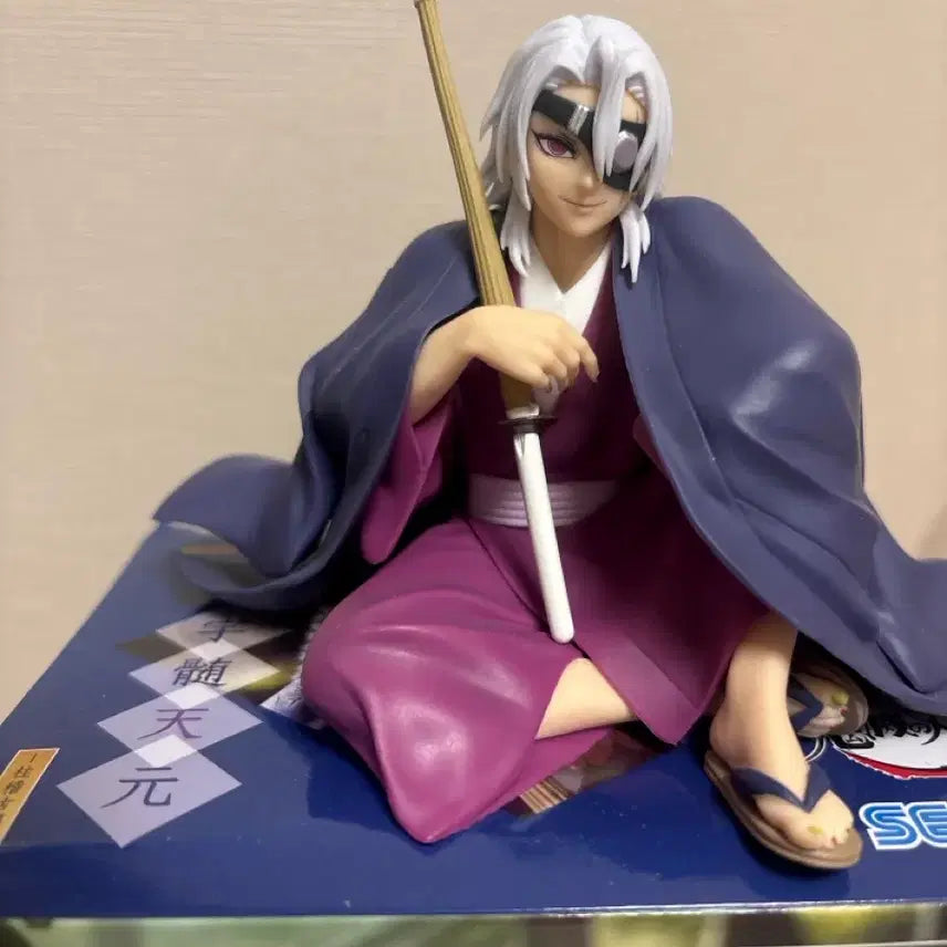 [BUNJANG] Demon Slayer Tengen Uzui Figure / 귀멸의 칼날 우즈이텐겐 피규어